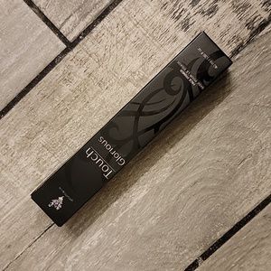 Younique Touch Glorious Face Primer